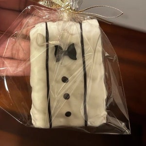 Edible Black Fondant Ribbon/ Bow Tie Decoration for Birthday Cake/ Cupcakes Topper Tuxedo - Set of 12