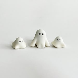 Edible Halloween Ghost Fondant Figurine for Cake & Cupcake Topper. Haunted Birthday Party