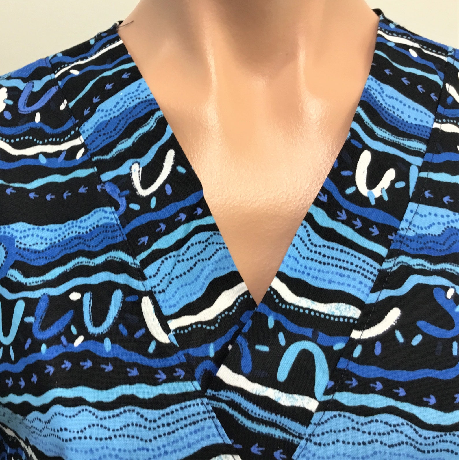 Scrub Top Large Aboriginal Print Large Etsy