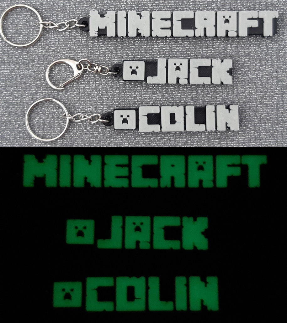 thumbnail interactive-video image 1 of Personalised Minecraft Style 3D Printed Keychain – Custom Keyring, Black Plastic 1 of 2