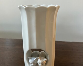 Vintage porcelain ceramic cat vase