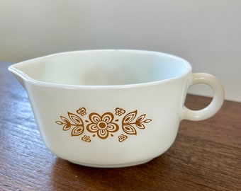 Pyrex Butterfly Gold gravy boat.