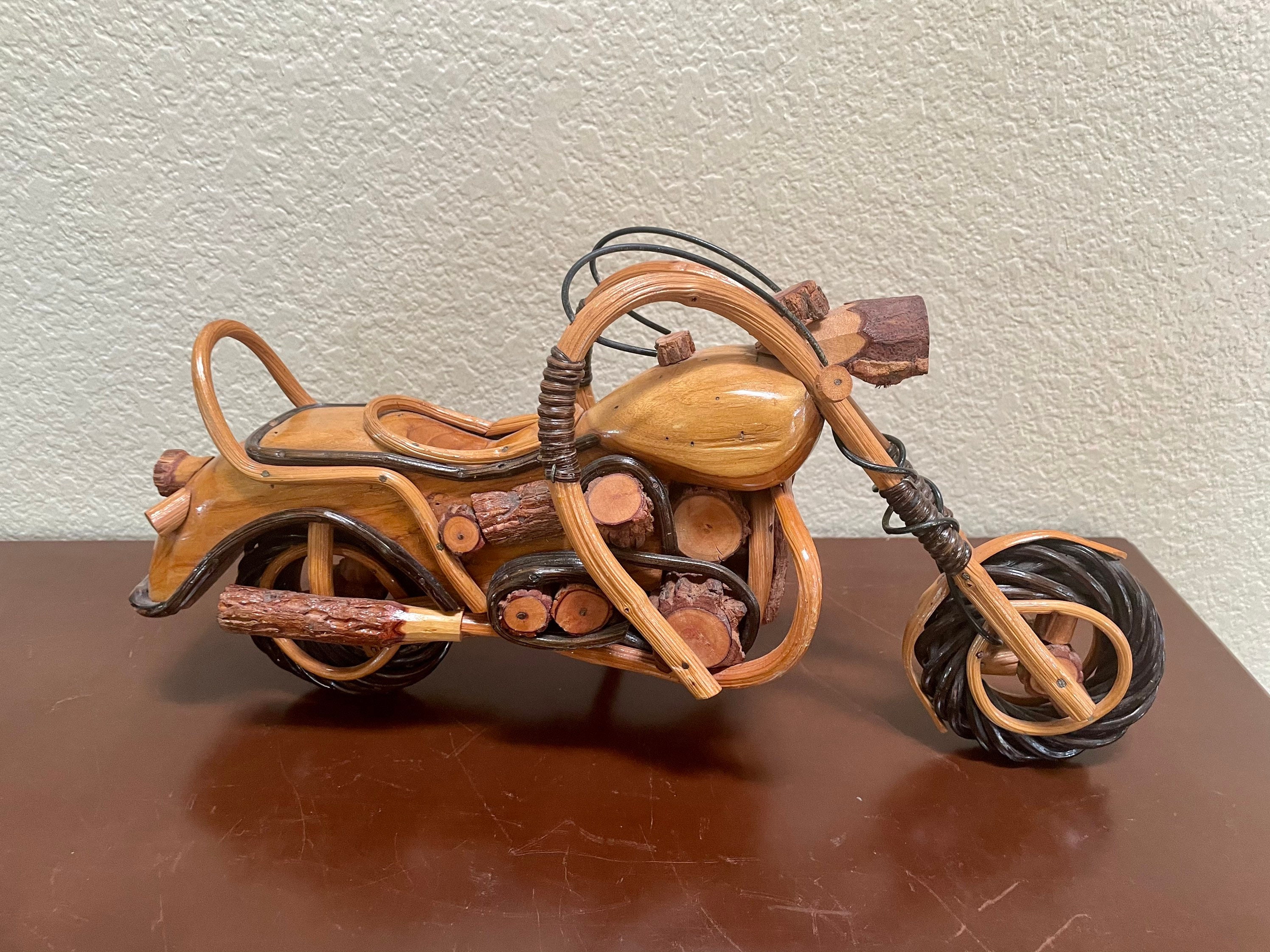 Figurine décorative vintage maquette moto en miniature en bois