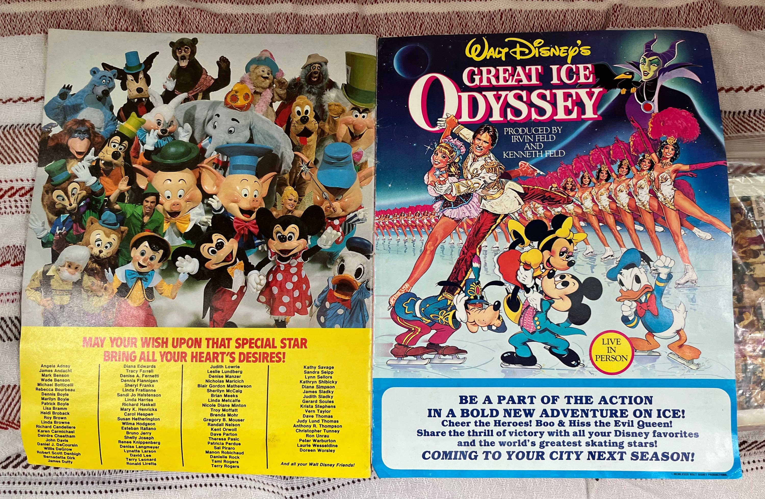 ヴィンテージ ウォルト ディズニー ワールド オン アイス 1982 ワールド プレミア エディション プログラム - リンダ フラティアンヌ -  Etsy 日本, image size:3000x1958