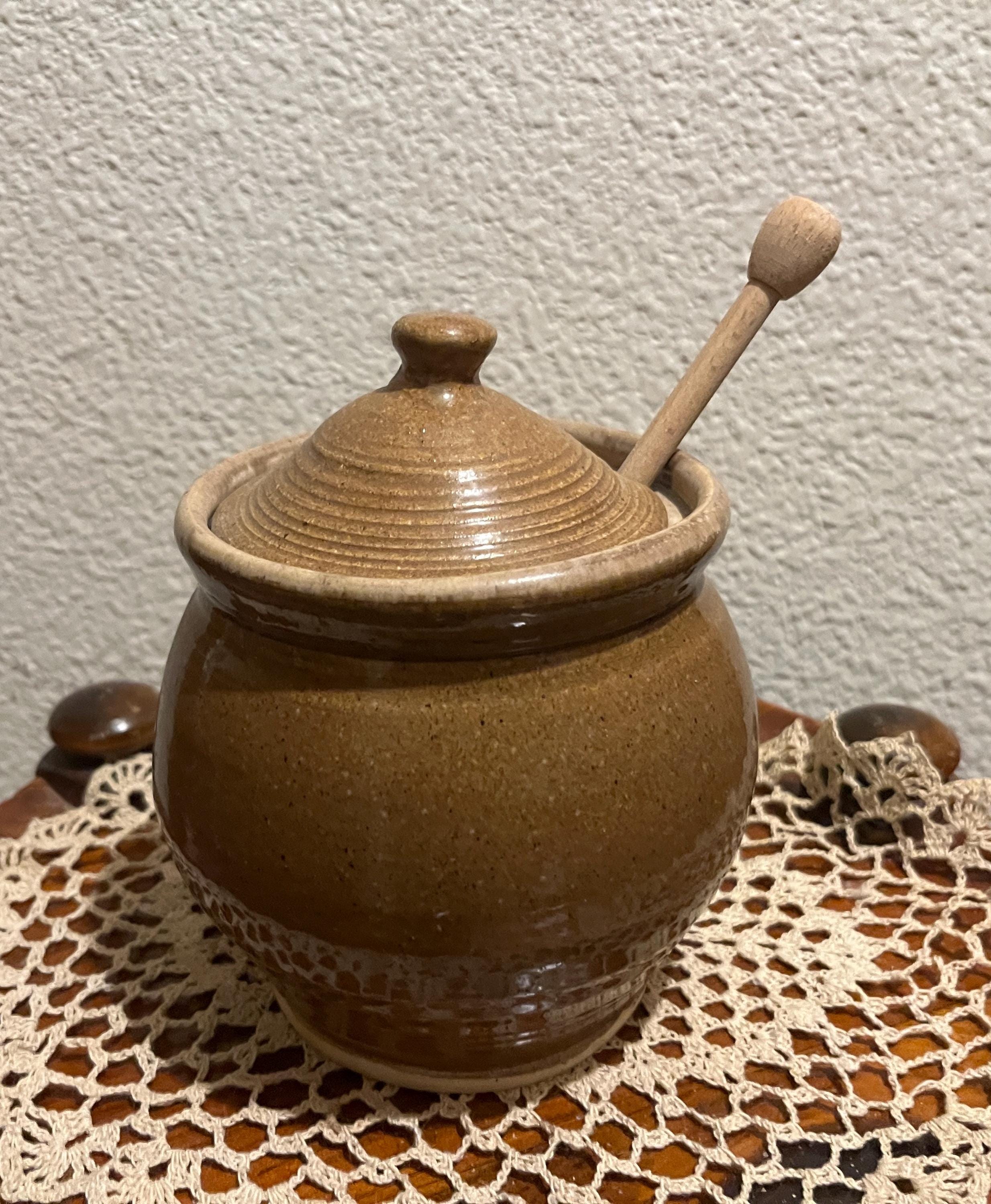 Vintage Dakota Stoneware Bushnell SD Honey Pot With Lid & Honey Stick ...