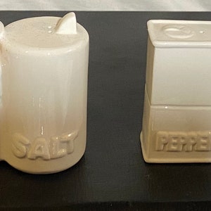Vintage 1996 Campbells Soup Company Kids Ceramic Salt and Pepper Shakers