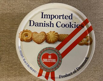 Vintage DAK Elsinore Danish Butter Cookies Tin - Contenedor redondo de la década de 1980