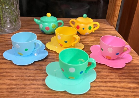 Vintage Collectible Polka Dot Plastic Tea Set With Petal Shaped Plates Etsy UK