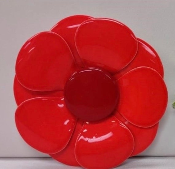 Vintage Collectible 1960s Red Enamel Flower Brooc… - image 1