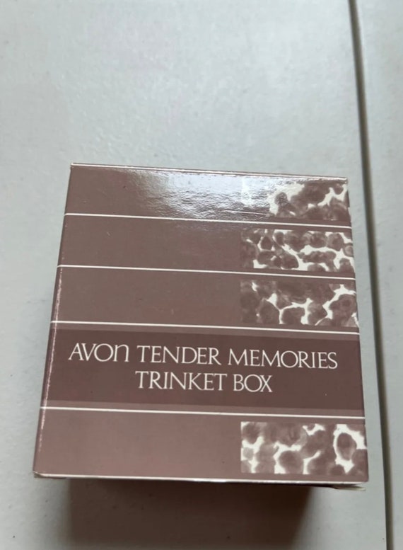 Vintage Collectible Avon Tender Memories Trinket … - image 4