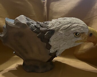 Vintage Classic Wildlife Collection Eagle With Flying Eagle Inset