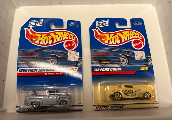 Vintage Hot Wheels Mattel '32 Ford Coupe Collector #1018 and 1999