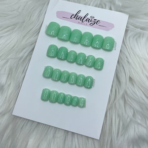 Short Press On Nails | Active Length | Enjoy the Momint