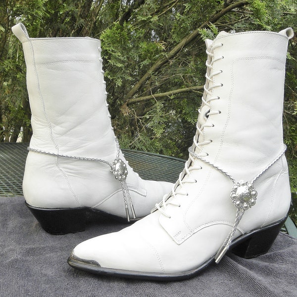 Vintage DINGO Leather Dressy PACKER BOOTS -Western Lace Up w/Silver Concho Boot deco Toe Guard Women