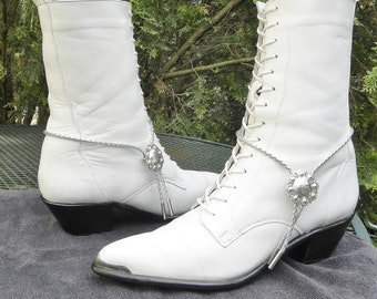Vintage DINGO Leather Dressy PACKER BOOTS -Western Lace Up w/Silver Concho Boot deco Toe Guard Women