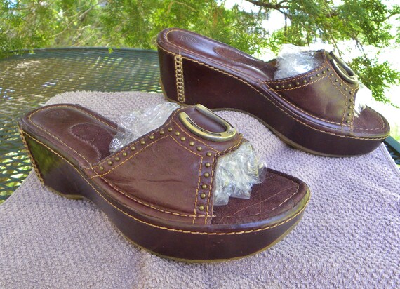 ARIAT Leathe Western HORSESHOE sandals-brown plat… - image 3