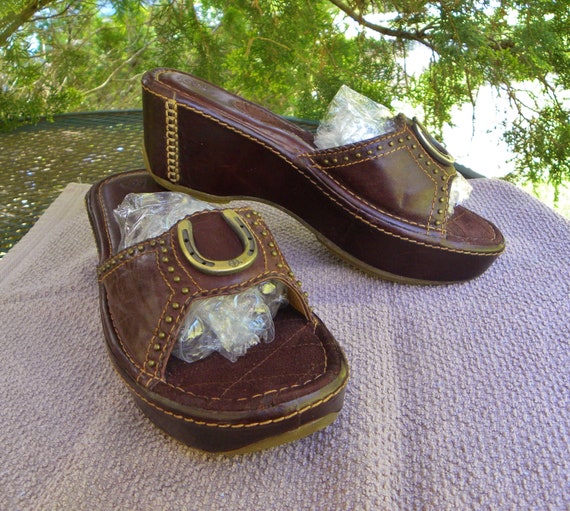ARIAT Leathe Western HORSESHOE sandals-brown plat… - image 6