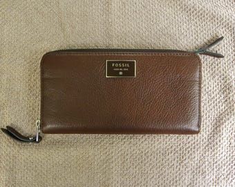 Vintage Fossil Leather Clutch WALLET-Issue No. 1954 Brown Zip Around Organizer