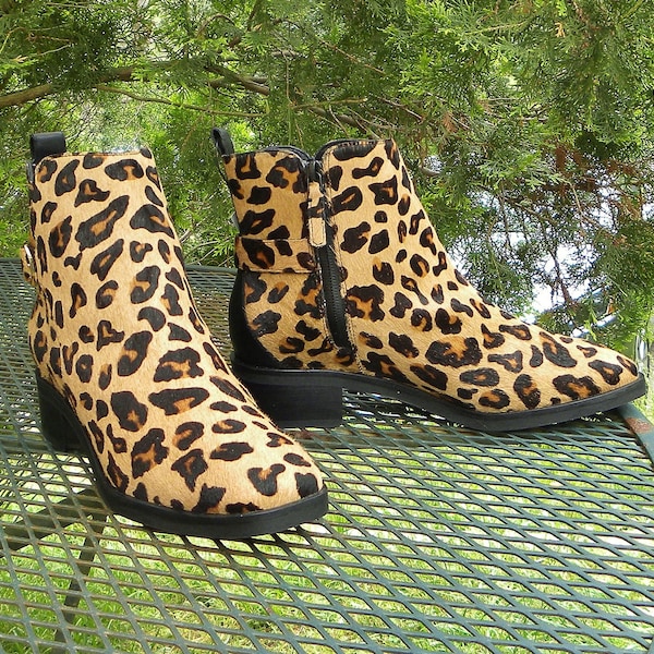 alohas cow print boots