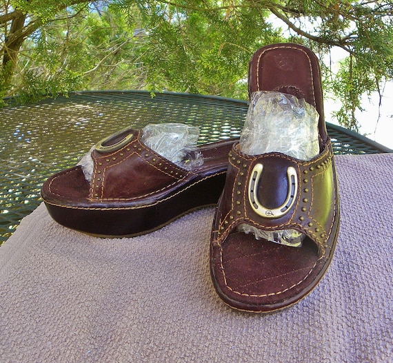 ARIAT Leathe Western HORSESHOE sandals-brown plat… - image 10