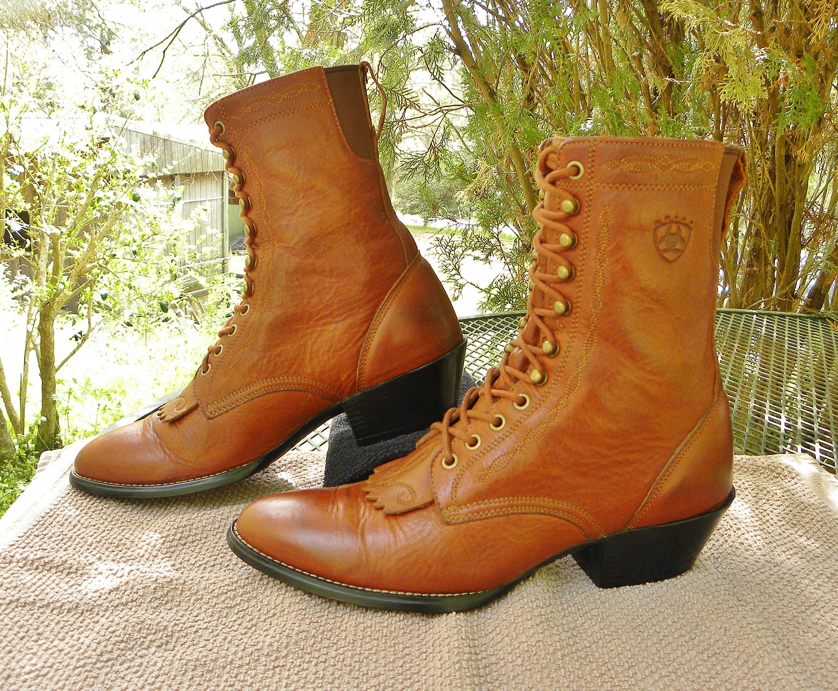 Lace up Roper Boots