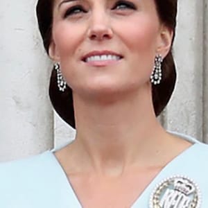 Kate Middleton Diamond sparkle drop dangle earrings excellent quality