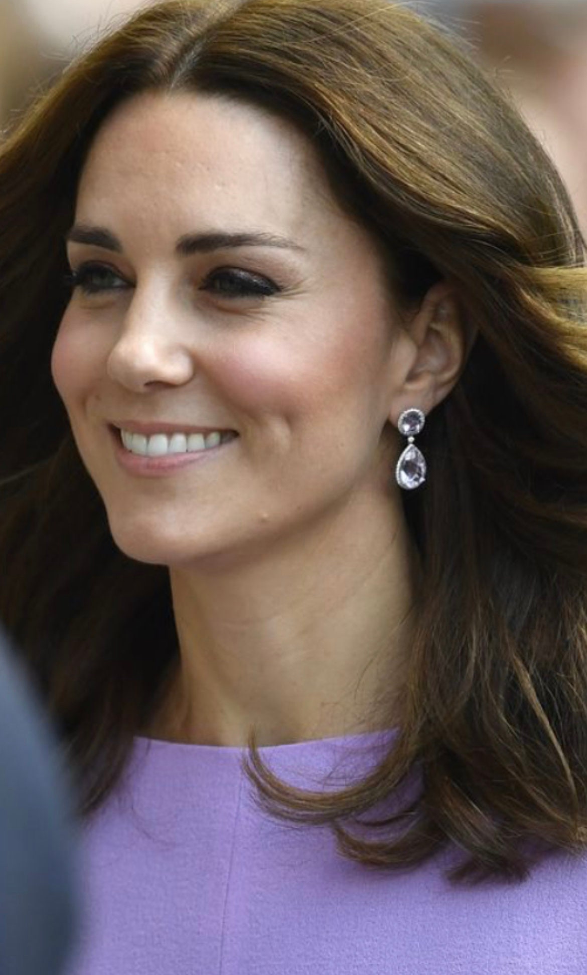 Kate Middleton replica teardrop halo diamond clip on earrings