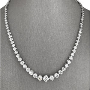 Diamond tennis necklace graduated stone