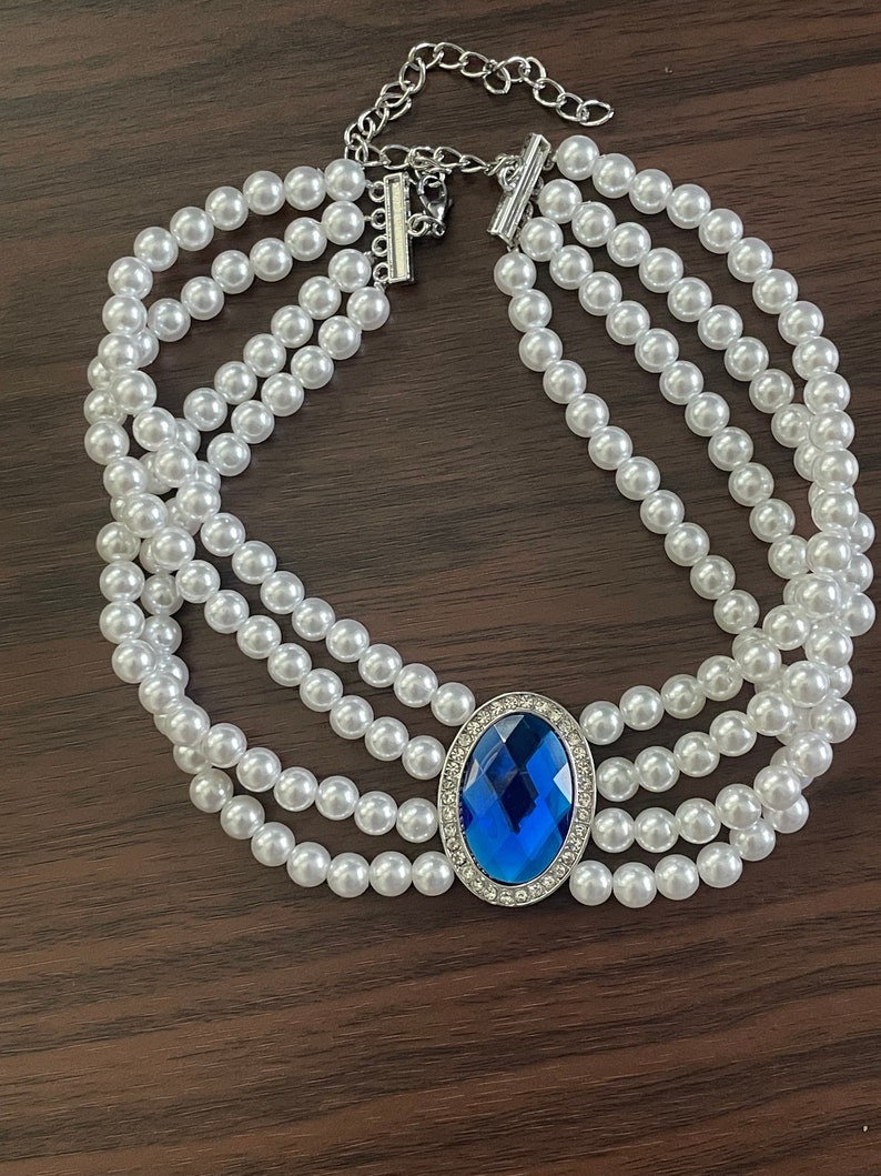 Collier ras de cou saphir perlé de style costumé de la princesse Diana connu sous le nom de collier robe vengeance image 2