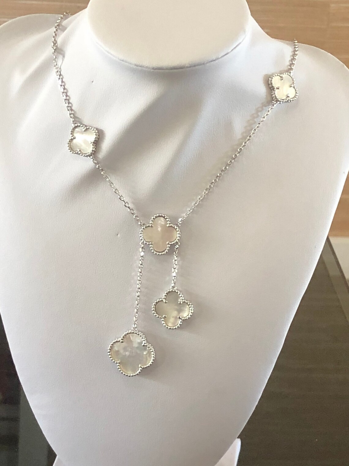 Kate Middleton Clover Necklace Mother of Pearl & onyx in Etsy