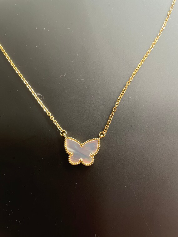 Pendentif Papillon En Or Jaune 18 Carats - Neuf Sans Emballage - Bijou Élégant