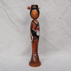 Vintage Japanese Kokeshi dolls, Japanese Wooden Kokeshi dolls, Original Japanese Wooden dolls, Bobble head Kokeshi, Yukio Hosaka