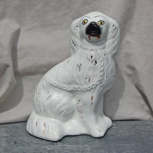Antique 19th Century Staffordshire Spaniel Dog Figurine, Victorian Staffordshire Dog, Hand-Painted Ceramic Mantelpiece Ornament