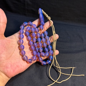 Naturlig blå bärnstensfärgad Tasbih | Sumatraolivslipade bönepärlor, 45 pärlor