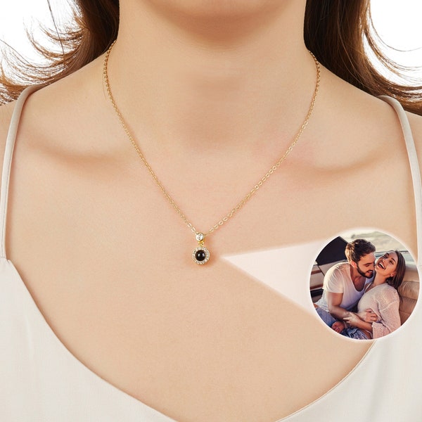 Photo Projection Necklace, Personalized Picture Necklace, Memorial Necklace, Mom Necklace, Gift for Her, Valentine Day Gift