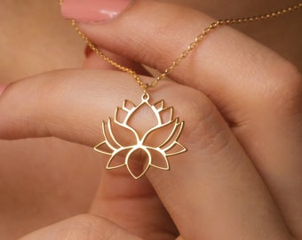 Lotus Necklace for Woman, Lotus Floral Jewellery, Flower Necklace for Woman, Plant Necklace, Mandala Lotus Pendant, Patrick Day's Gift