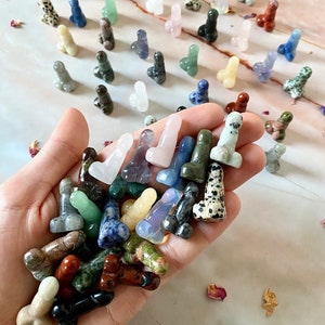 Mini Kristall Penis | Geschnitzter Edelstein Phallus | Miniatur Kristall Phallus Schnitzerei