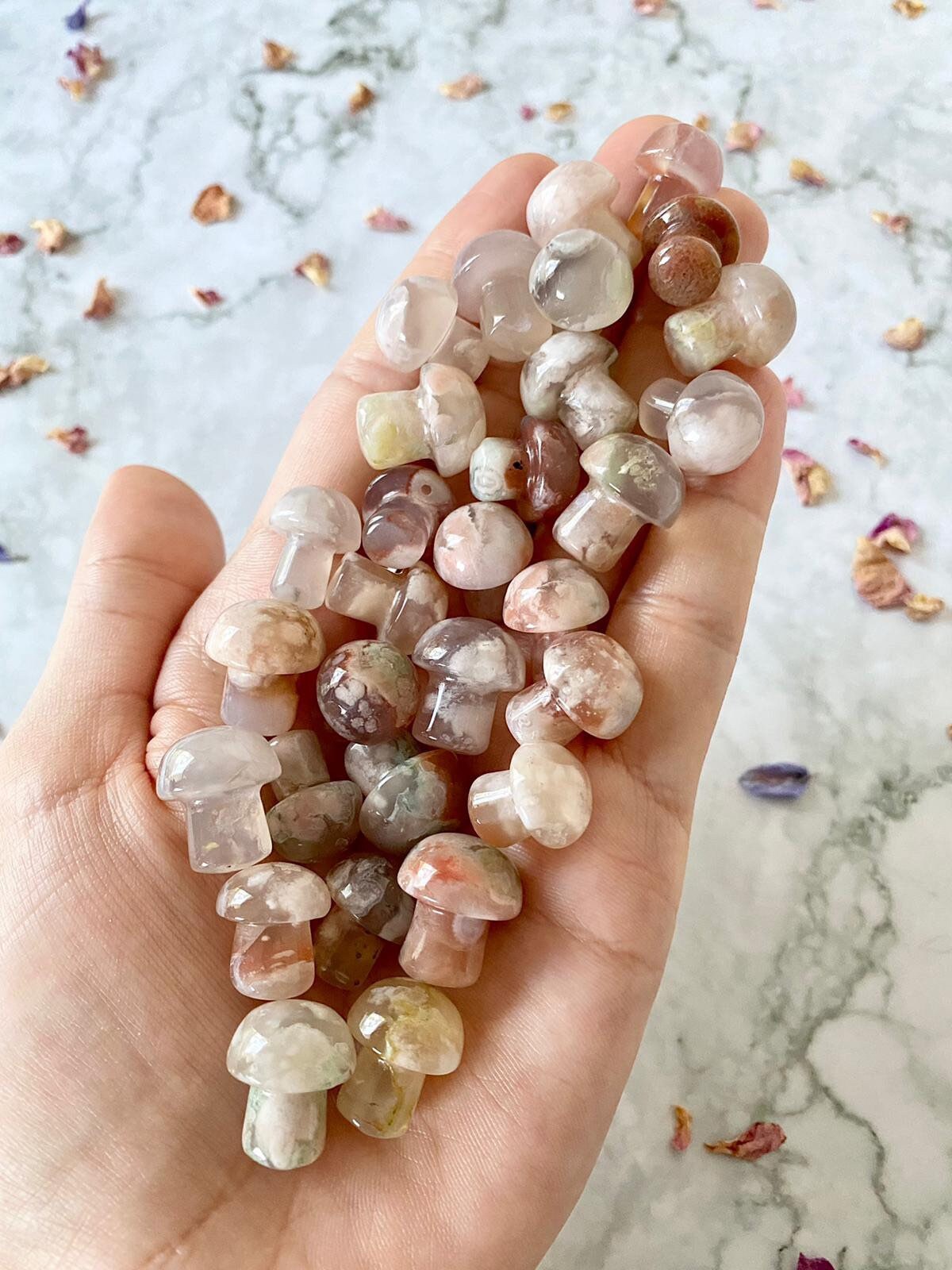 Mini Champignons en Cristal Sculptés à La Main | Mini Fleur d'agate Champignon Figurines de Sakura A