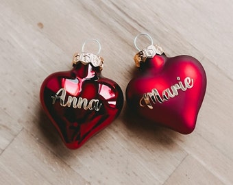 Personalisierte mini Weihnachtskugeln in Herz Form | Wichtelgeschenk | kleines Weihnachtsgeschenk | Namenstag für Geschenke zu Weihnachten