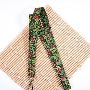 Christmas Red Berry Lanyard: Foliage Green Cotton ID Holder