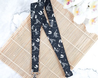 Dinosaur Skeleton Lanyard: Cotton ID Badge Holder with Breakaway