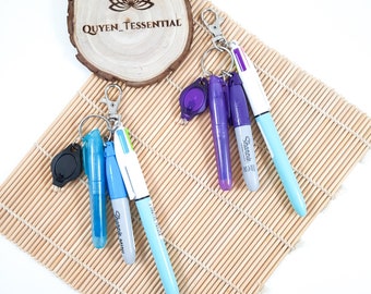 4 stylos rétractables couleurs amusantes, mini marqueurs Sharpie, lampe de poche LED, accessoires d'infirmière, stylo de bureau et d'école pour enrouleur de badge