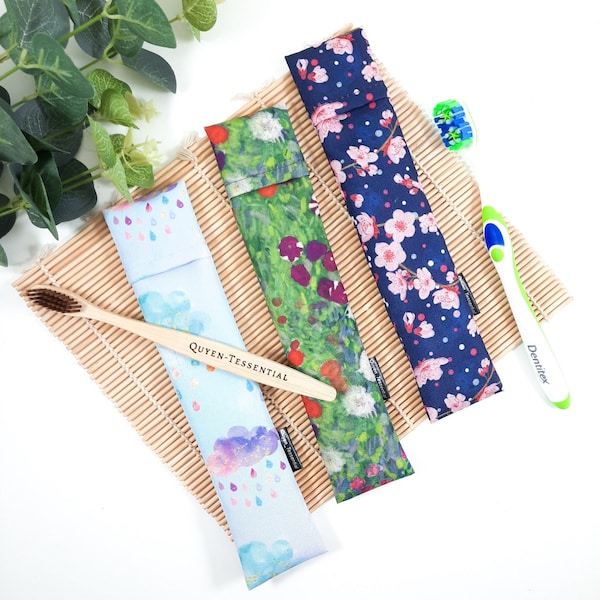 Waterproof fabric toothbrush travel pouch, Water Resistant Protective toothbrush case, Zero waste, Eco-responsible, gift for traveller