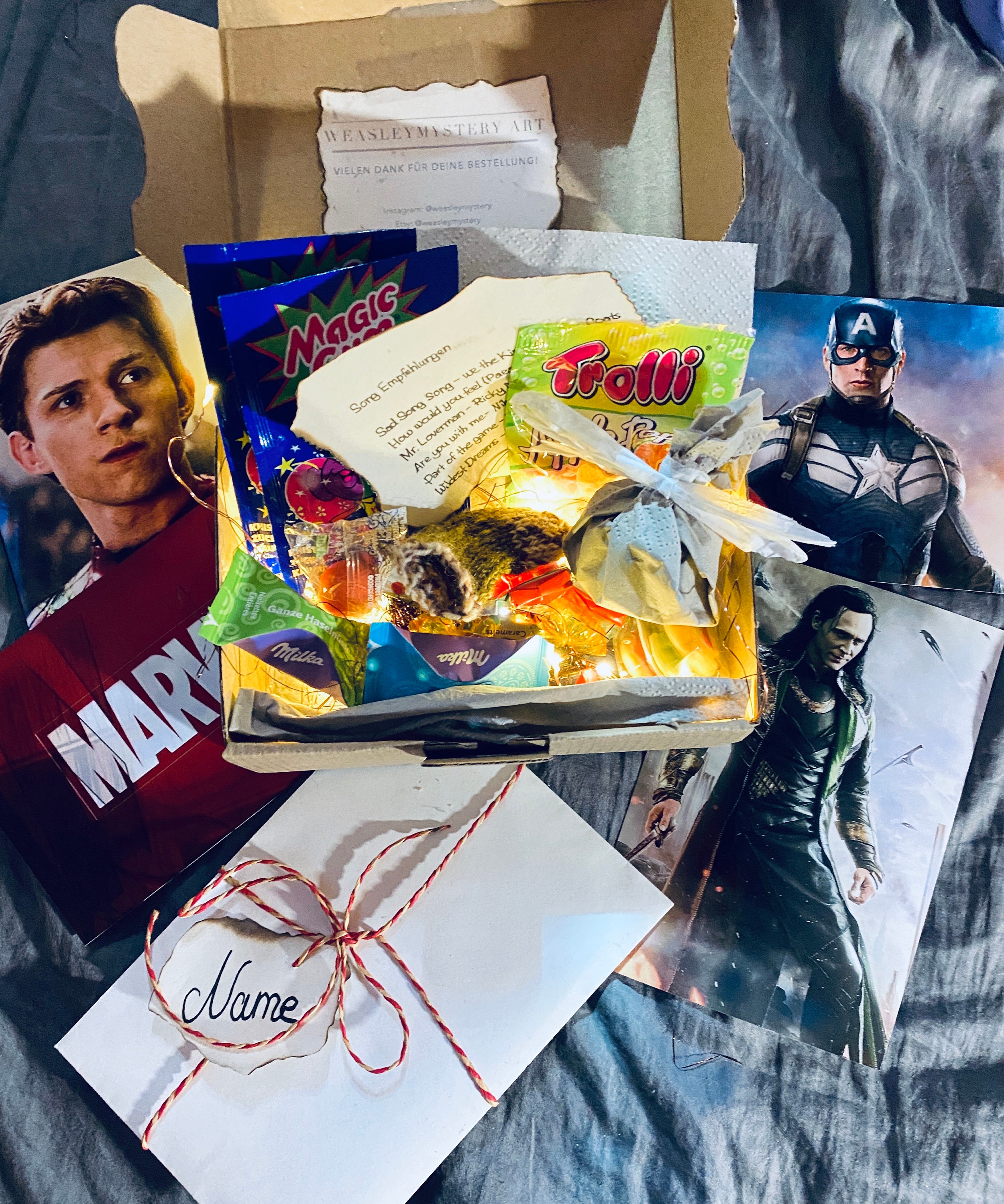 Personalized character box according to Marvel Art