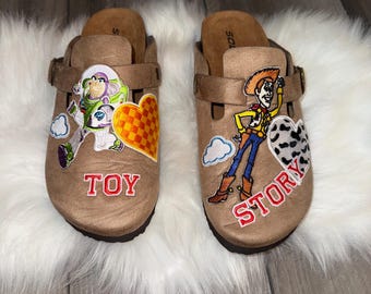 Ciabatte per bambini personalizzate ispirate ai cartoni animati / Scarpe personalizzate a tema giocattoli / Ciabatte per compleanno / Sandali personalizzati con personaggi