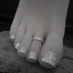 Wide band Toe Ring 9ct Yellow Gold Plated 925 Sterling Silver Plain Band Adjustable Nice weight Comfy Fit