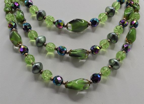 Mid Century 3 Strand Glass Bead Necklace - image 3