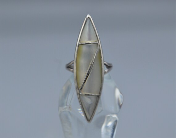 Mother of Pearl and Sterling Inlay Ring - image 2