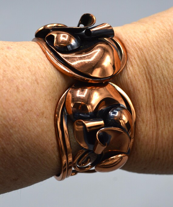 Vintage Solid Copper Hinged/Clamper Bracelet - image 5
