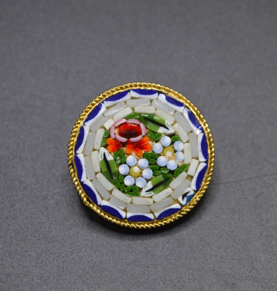 Vintage Round Mosaic Flower Pin Gold Tone Frame